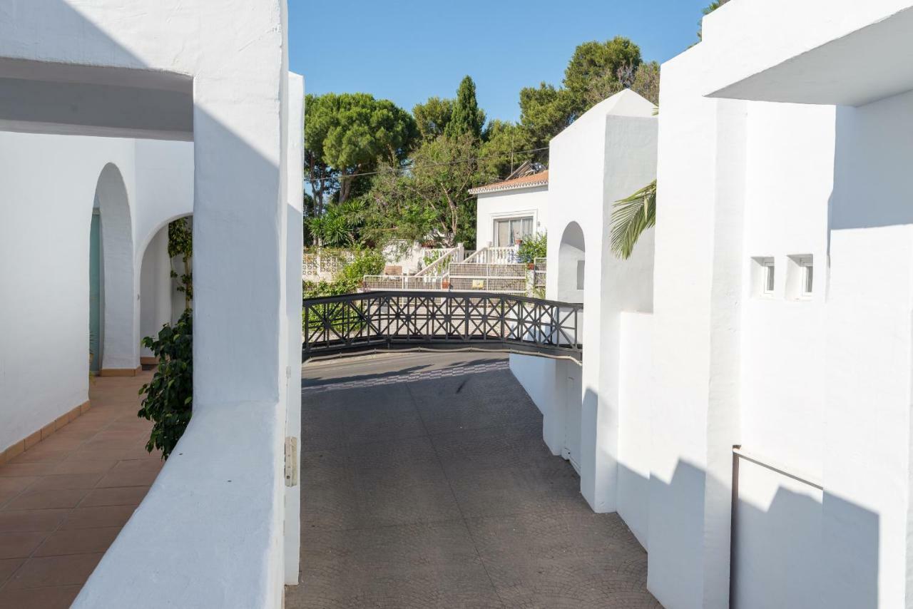 Luxury Duplex- 7 Minutes From The Beach Torremolinos Bagian luar foto