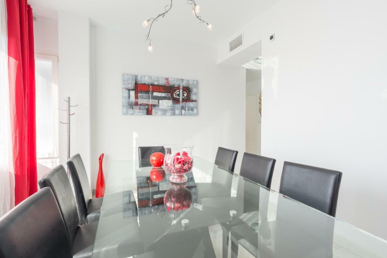 Luxury Duplex- 7 Minutes From The Beach Torremolinos Bagian luar foto
