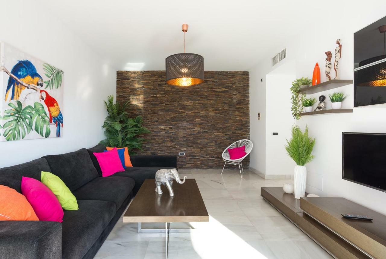 Luxury Duplex- 7 Minutes From The Beach Torremolinos Bagian luar foto