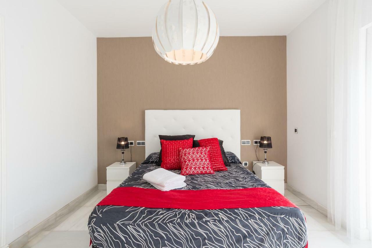 Luxury Duplex- 7 Minutes From The Beach Torremolinos Bagian luar foto
