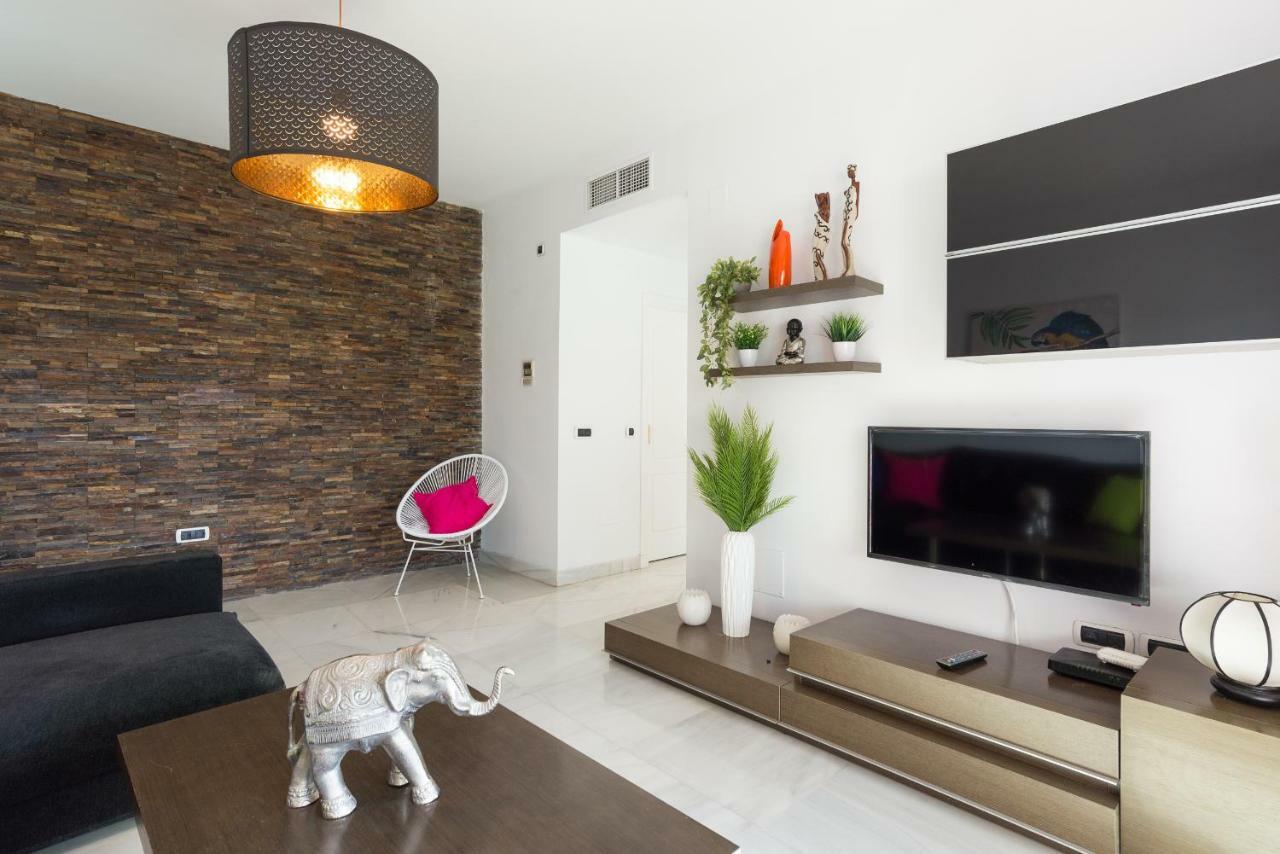 Luxury Duplex- 7 Minutes From The Beach Torremolinos Bagian luar foto